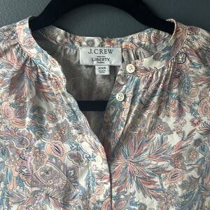 J. CREW Women’s top size xxs pink blue Liberty pattern blouse preppy like new